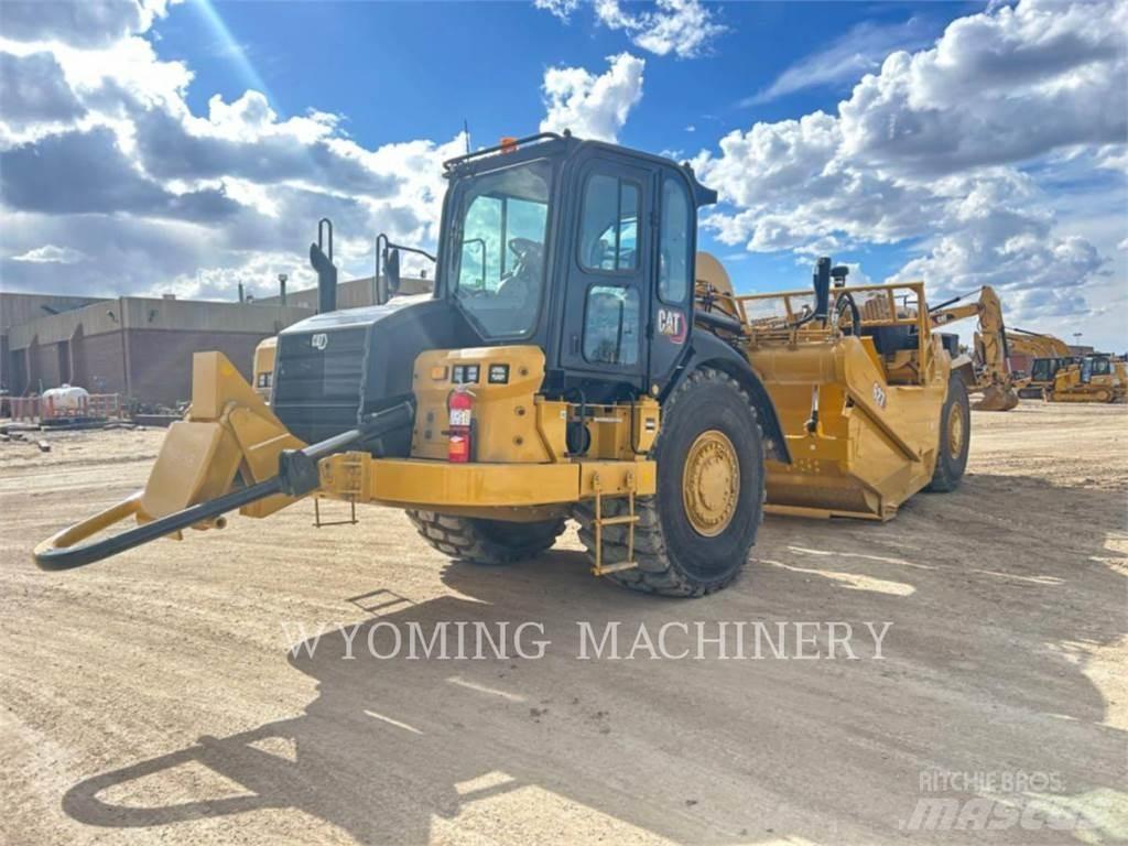 CAT 627 Schaber