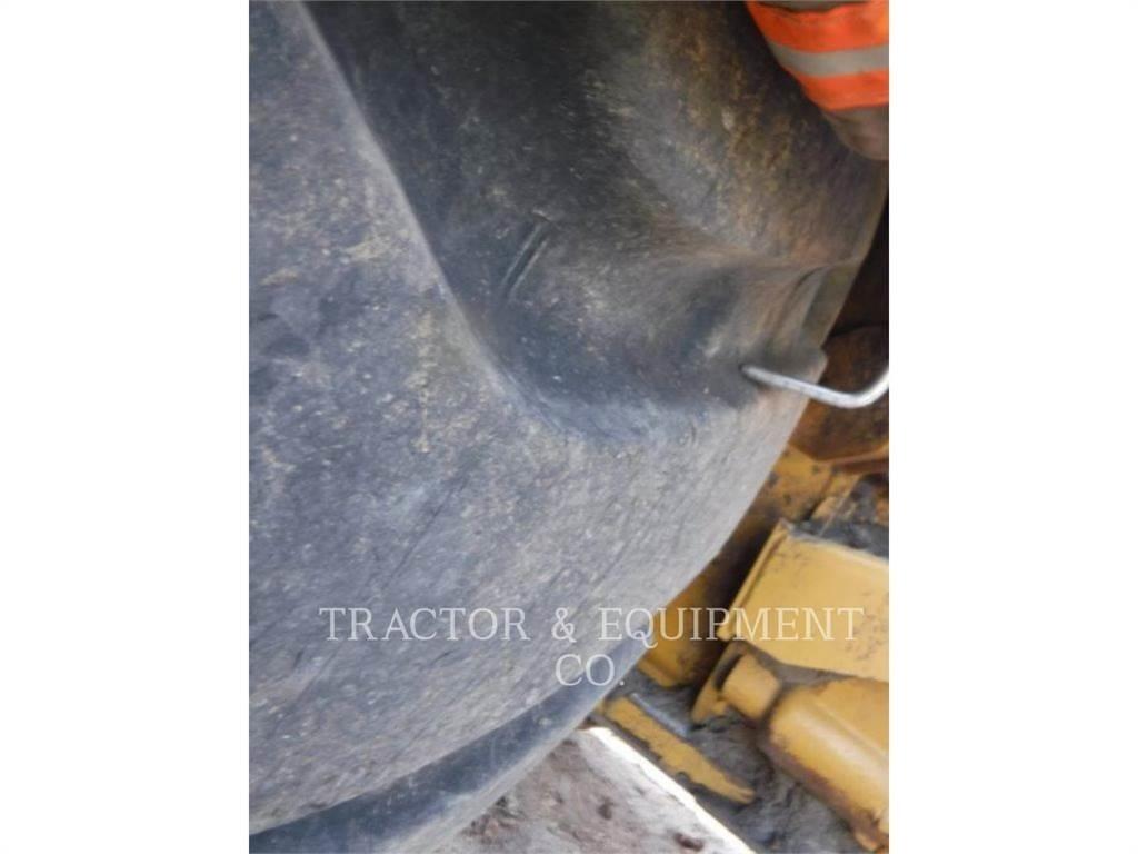 CAT 627E Schaber