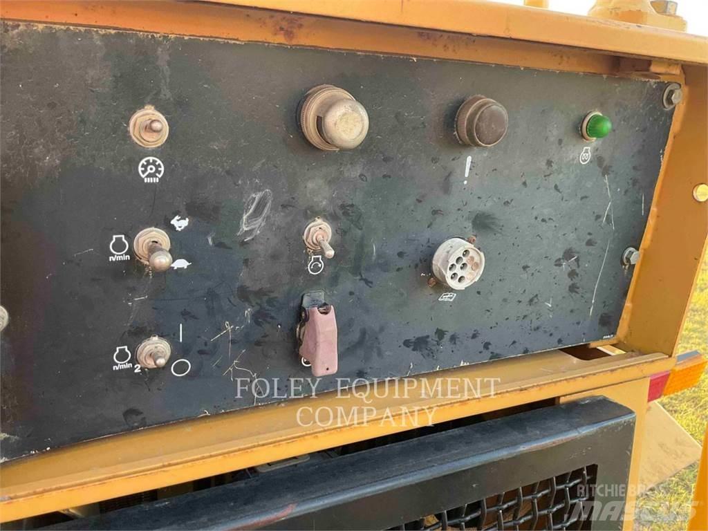 CAT 627G Schaber
