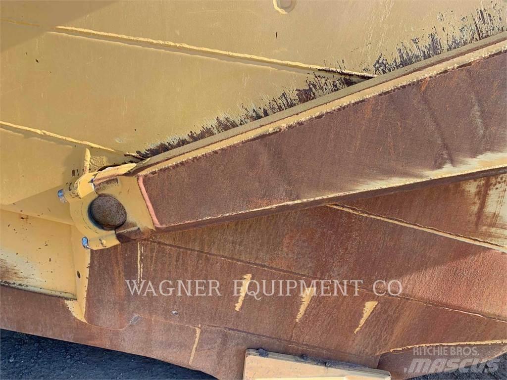 CAT 627K Schaber