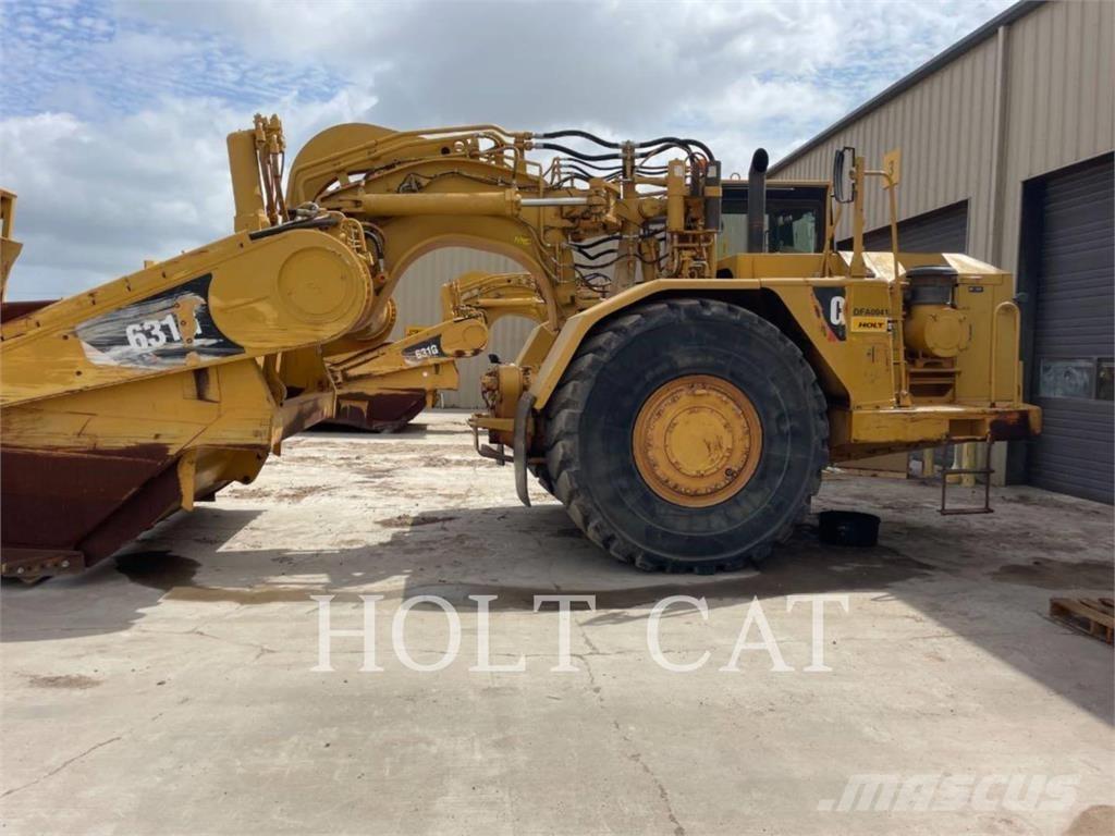 CAT 631G Schaber