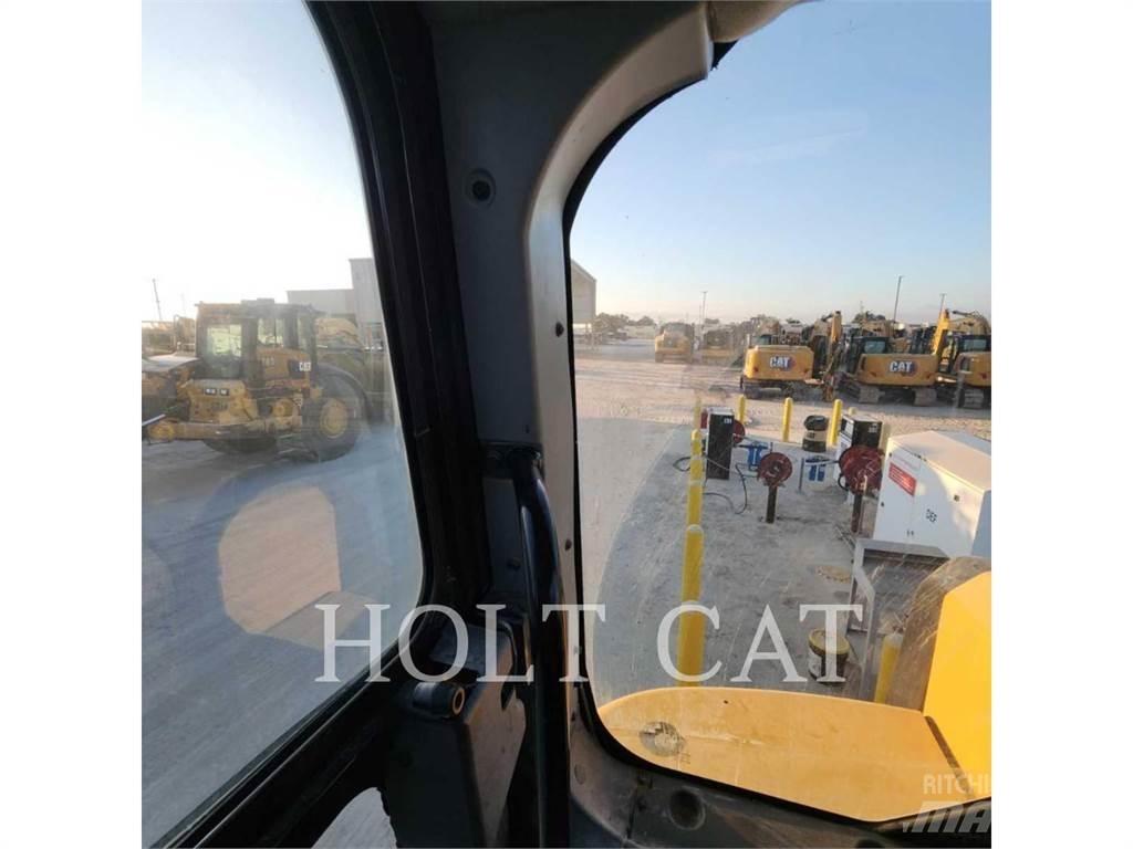 CAT 631K Schaber