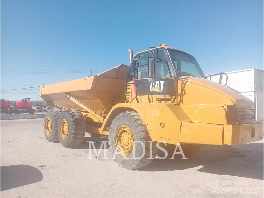 CAT 725 Dumper - Knickgelenk