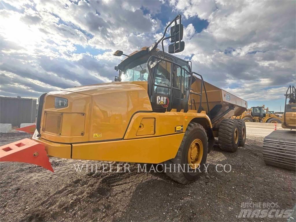 CAT 725 Dumper - Knickgelenk