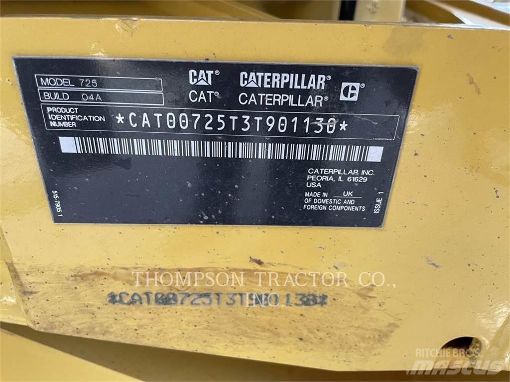 CAT 725 Dumper - Knickgelenk