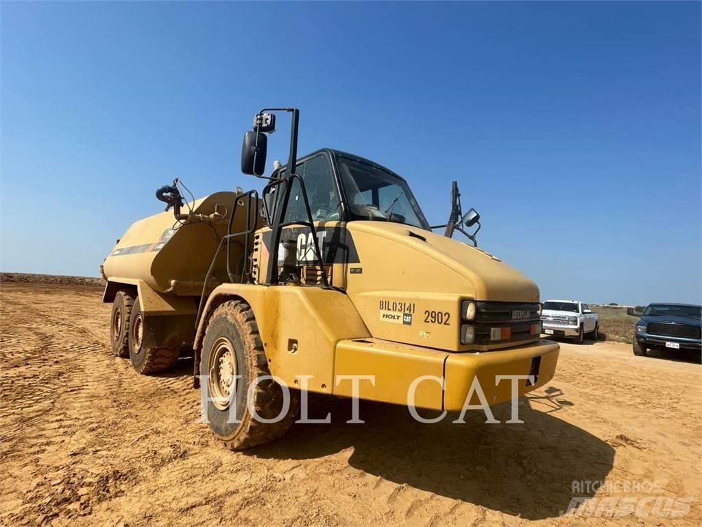 CAT 725 Dumper - Knickgelenk