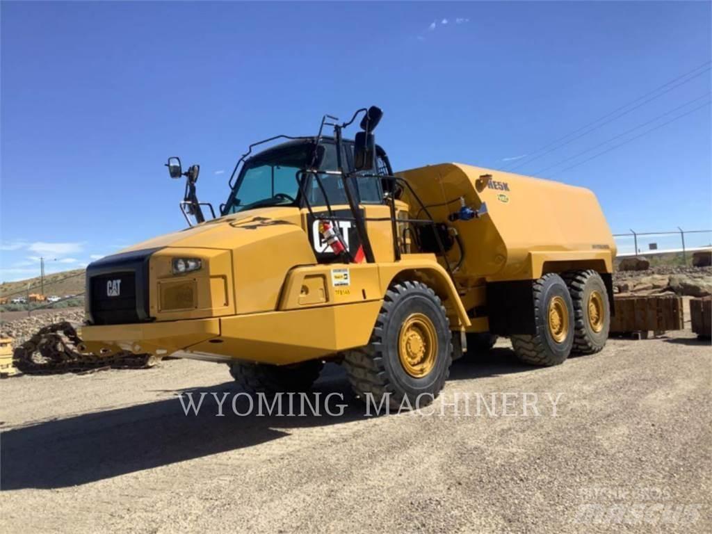 CAT 725C Dumper - Knickgelenk