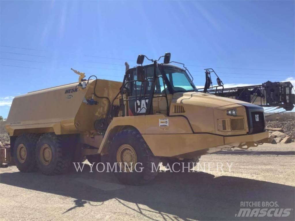 CAT 725C Dumper - Knickgelenk