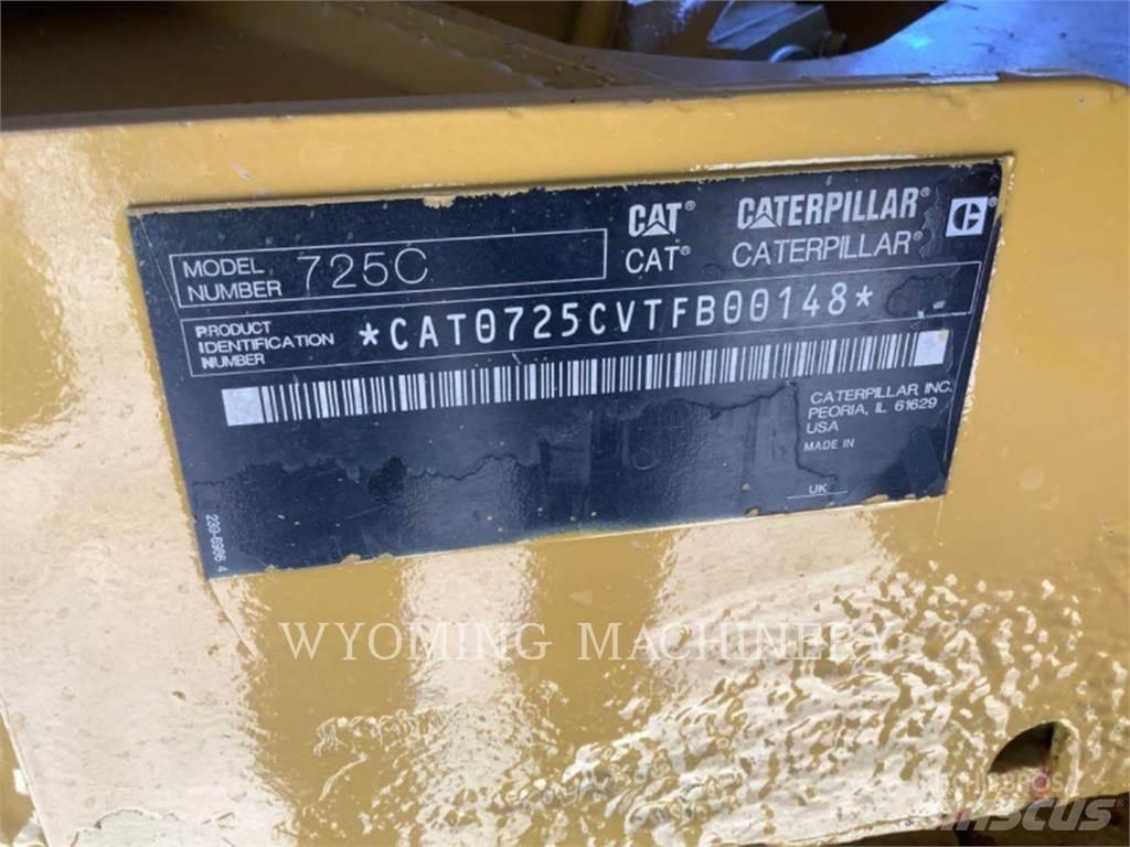 CAT 725C Dumper - Knickgelenk