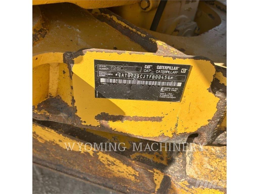 CAT 725C Dumper - Knickgelenk
