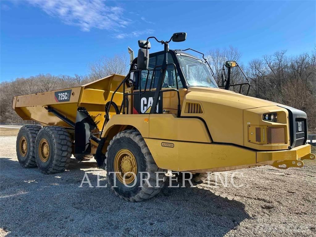 CAT 725C2 Dumper - Knickgelenk
