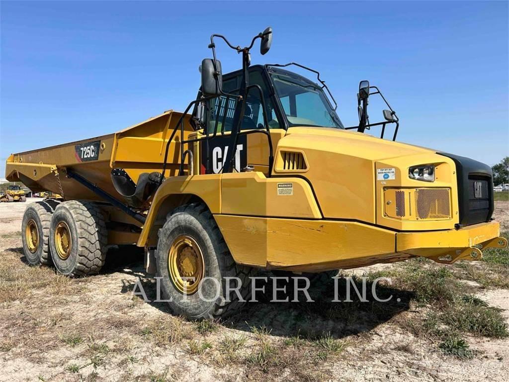 CAT 725C2 Dumper - Knickgelenk