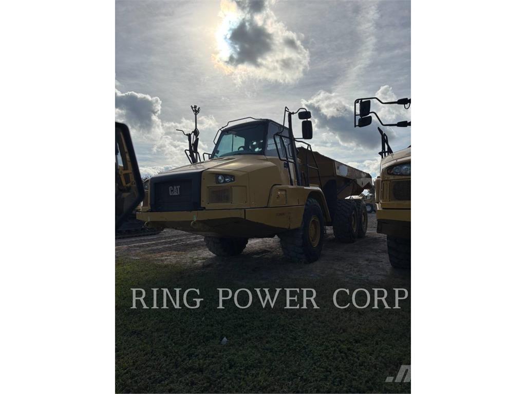 CAT 725C2TG Dumper - Knickgelenk