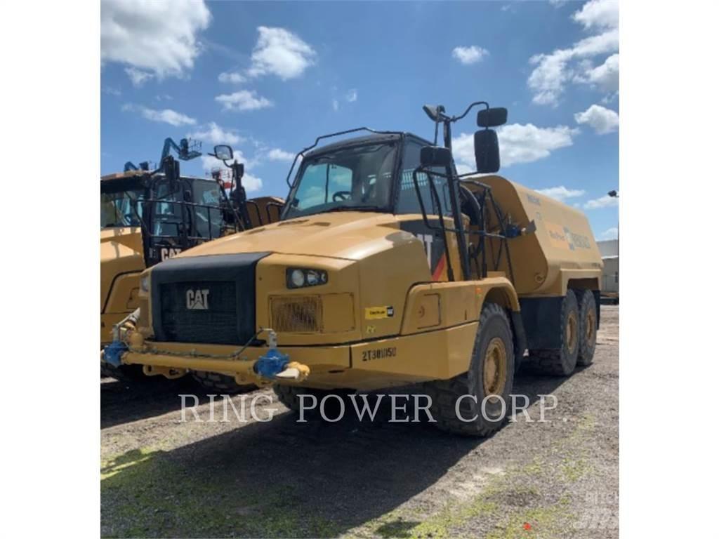CAT 725C2WW Tankwagen