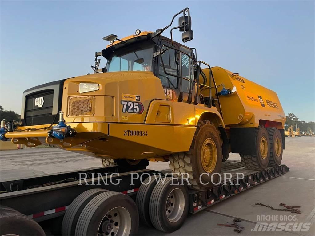 CAT 725WW Tankwagen