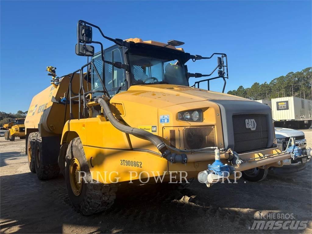 CAT 725WW Tankwagen