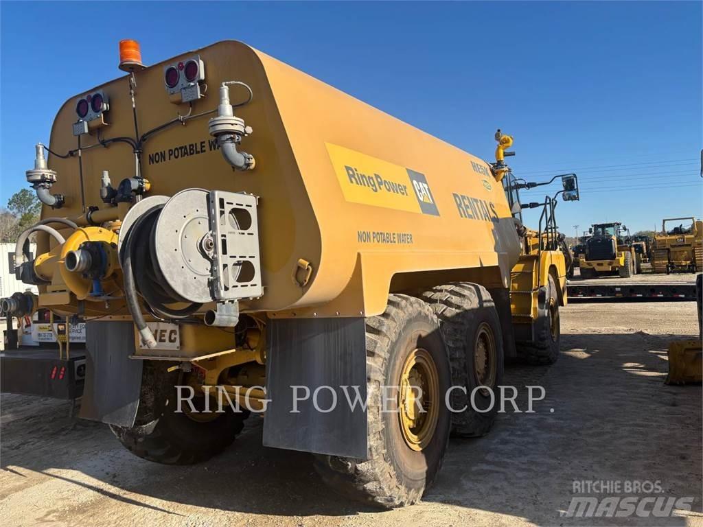 CAT 725WW Tankwagen