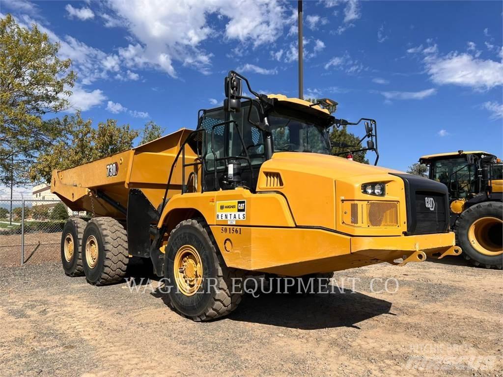 CAT 730 Dumper - Knickgelenk