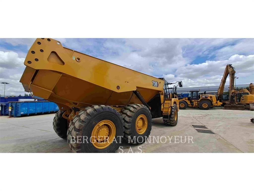 CAT 730 Dumper - Knickgelenk