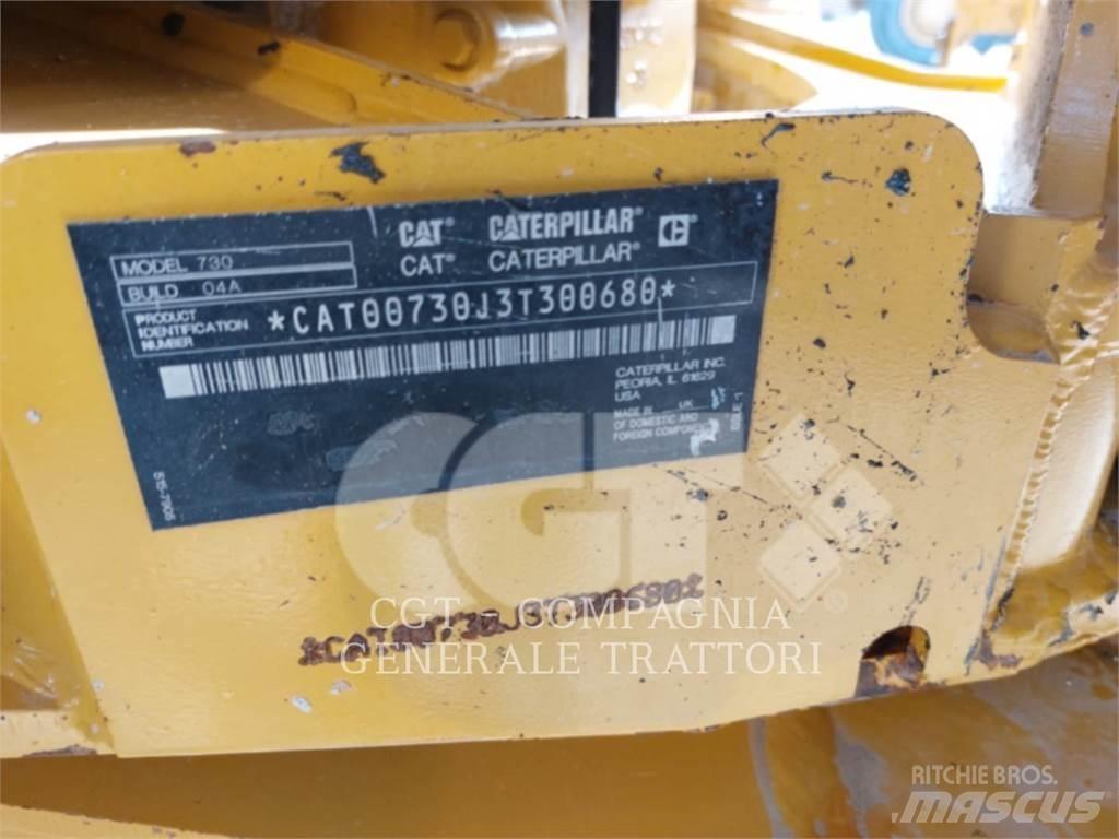 CAT 730 Dumper - Knickgelenk