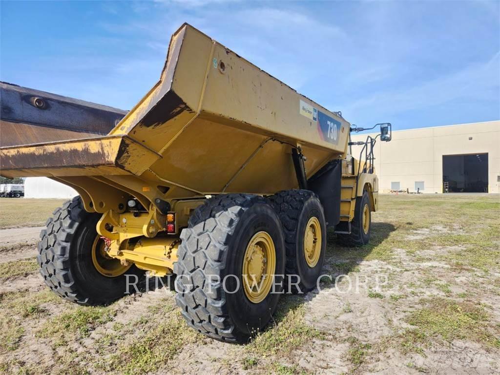 CAT 730 Dumper - Knickgelenk