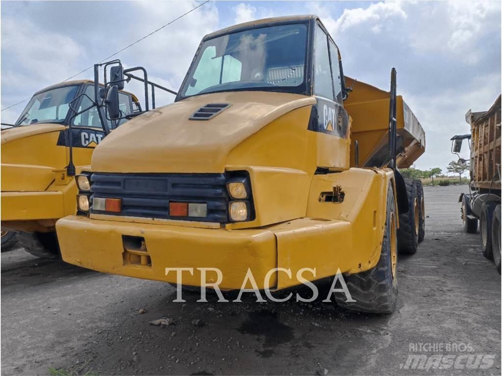 CAT 730 Dumper - Knickgelenk