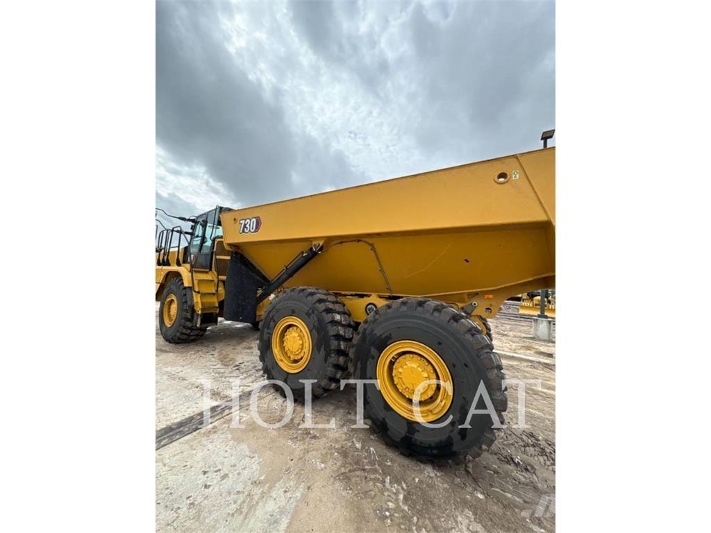CAT 730 Dumper - Knickgelenk