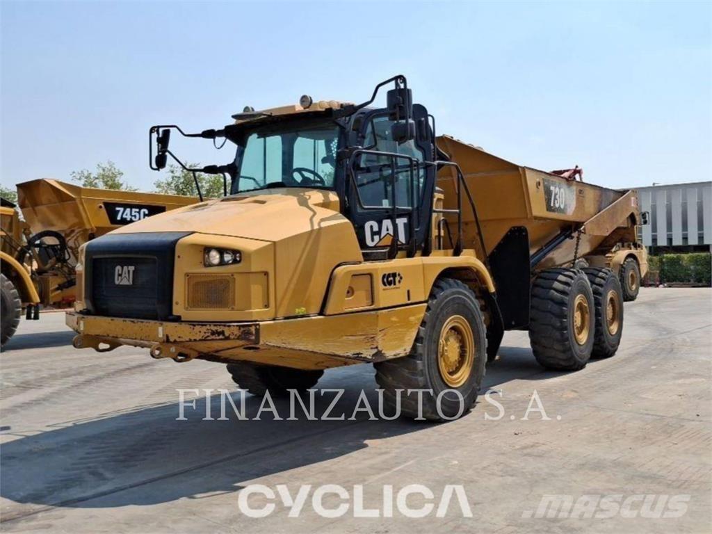 CAT 730 Dumper - Knickgelenk