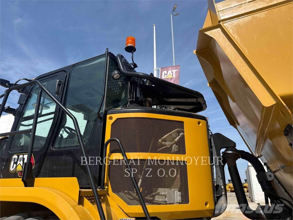 CAT 730 Dumper - Knickgelenk