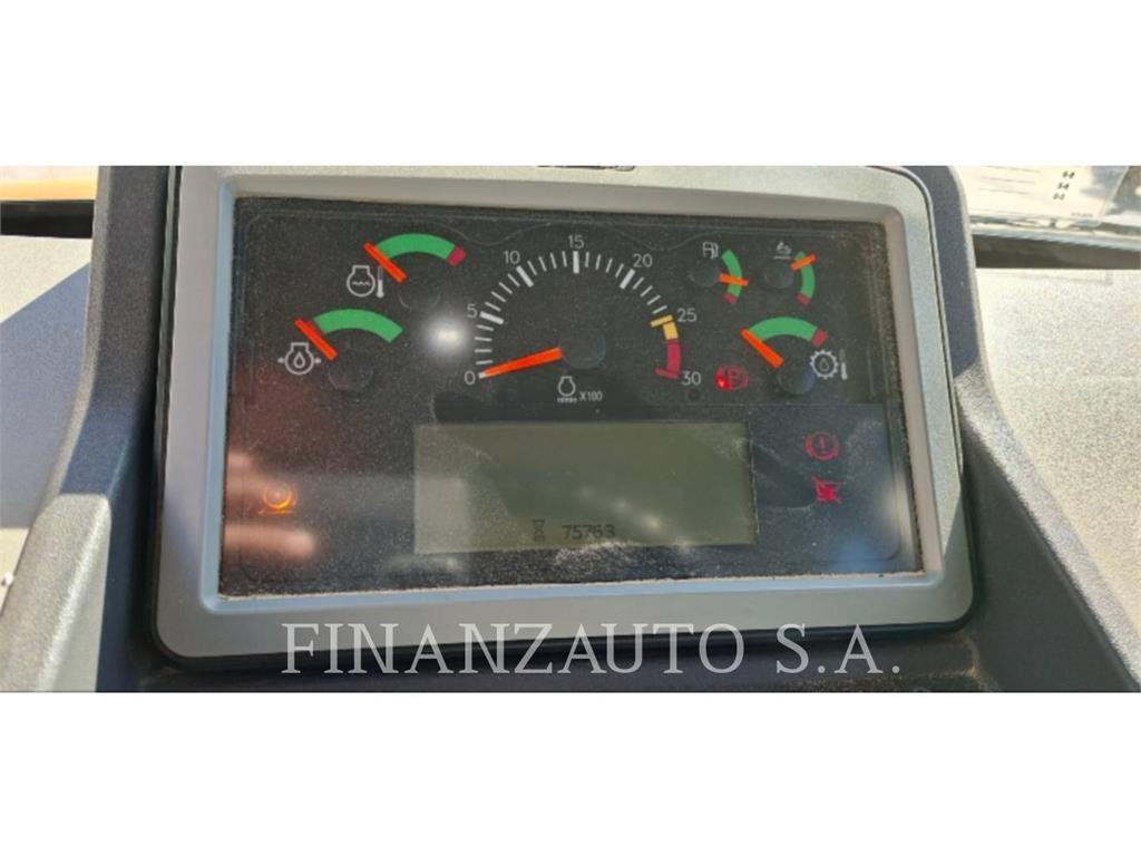 CAT 730 Dumper - Knickgelenk