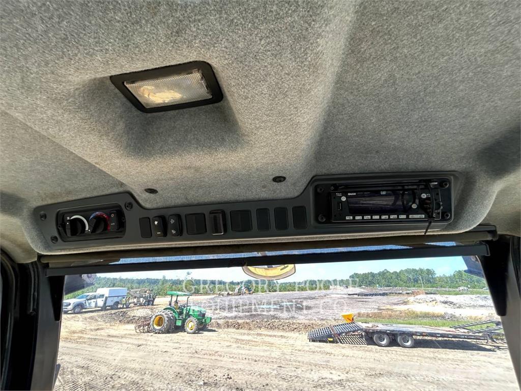 CAT 730-04 Dumper - Knickgelenk