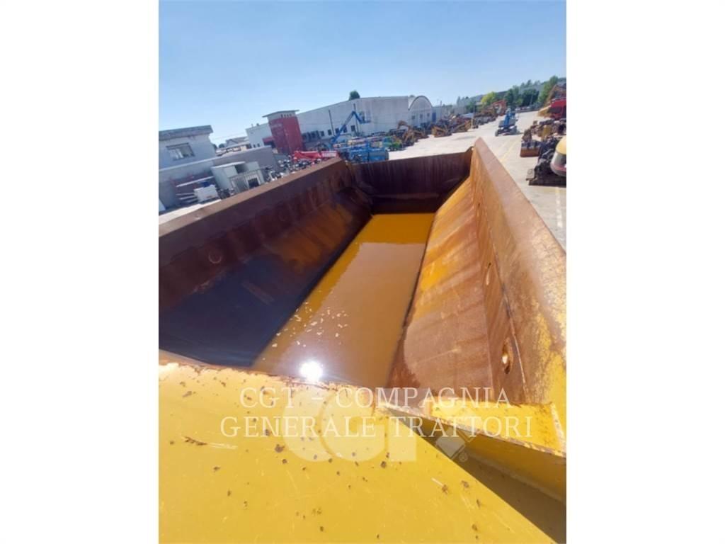 CAT 730C2 Dumper - Knickgelenk