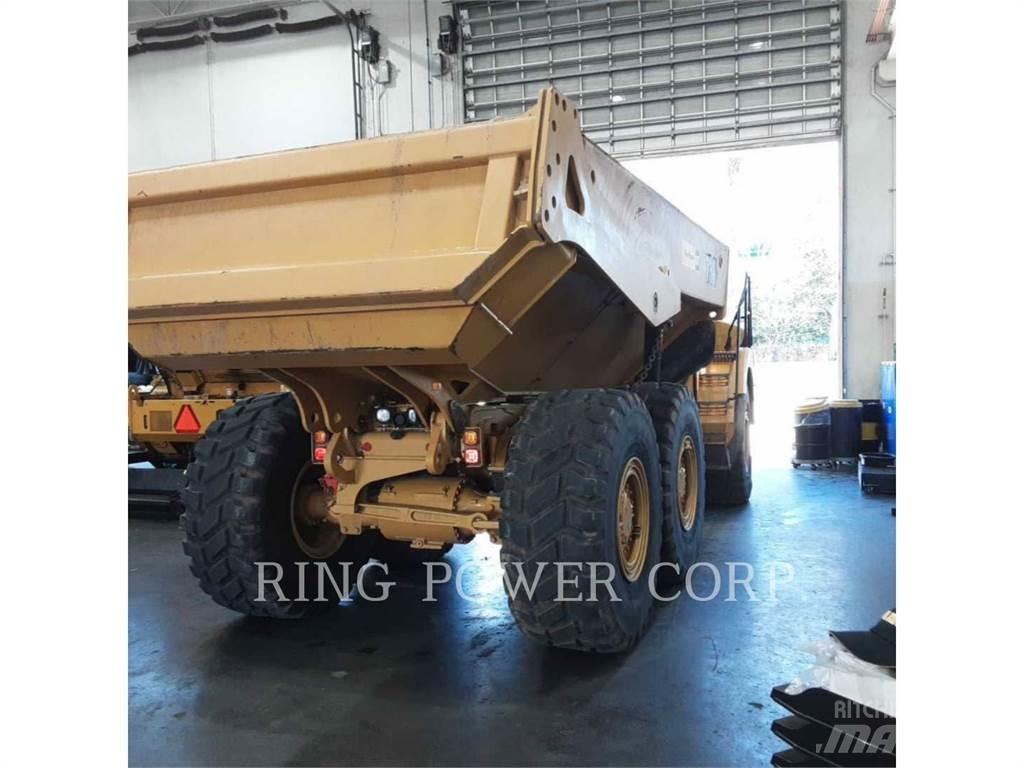 CAT 730TG Dumper - Knickgelenk