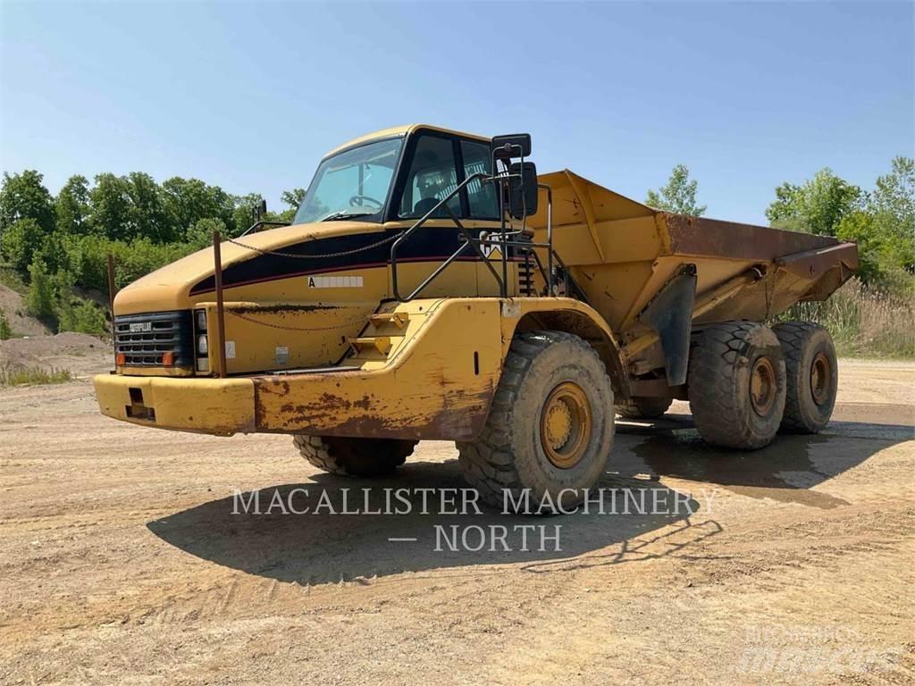 CAT 735 Dumper - Knickgelenk
