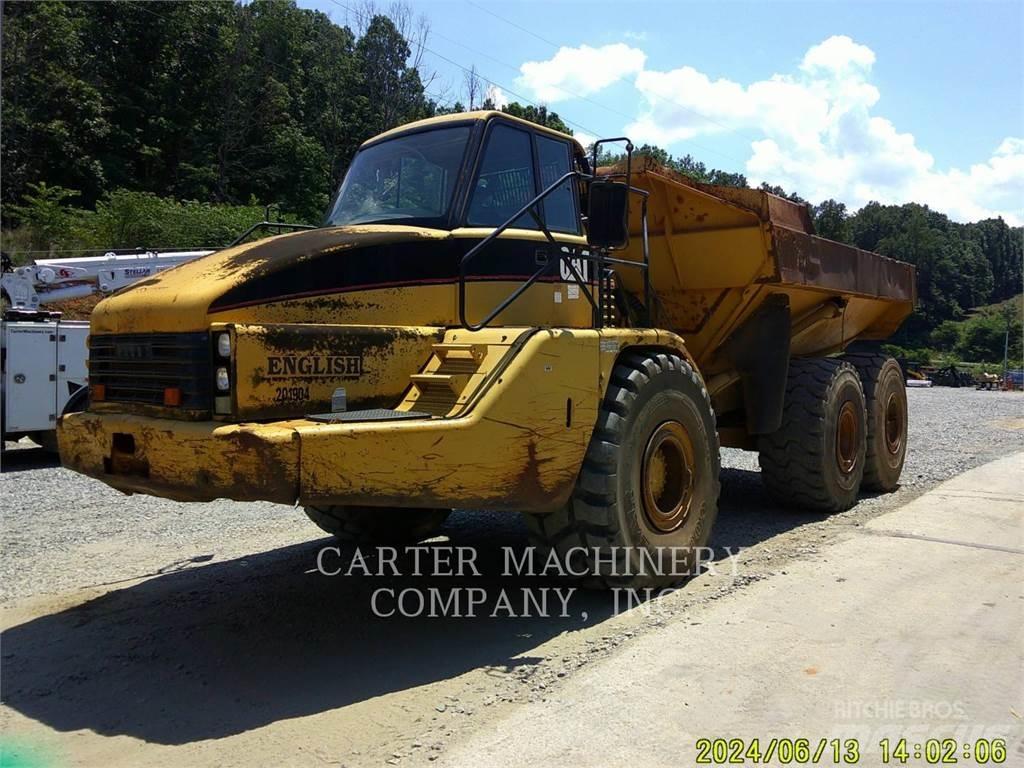 CAT 740 Dumper - Knickgelenk
