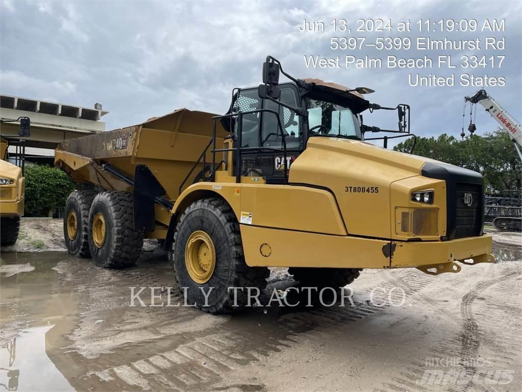 CAT 740 Dumper - Knickgelenk