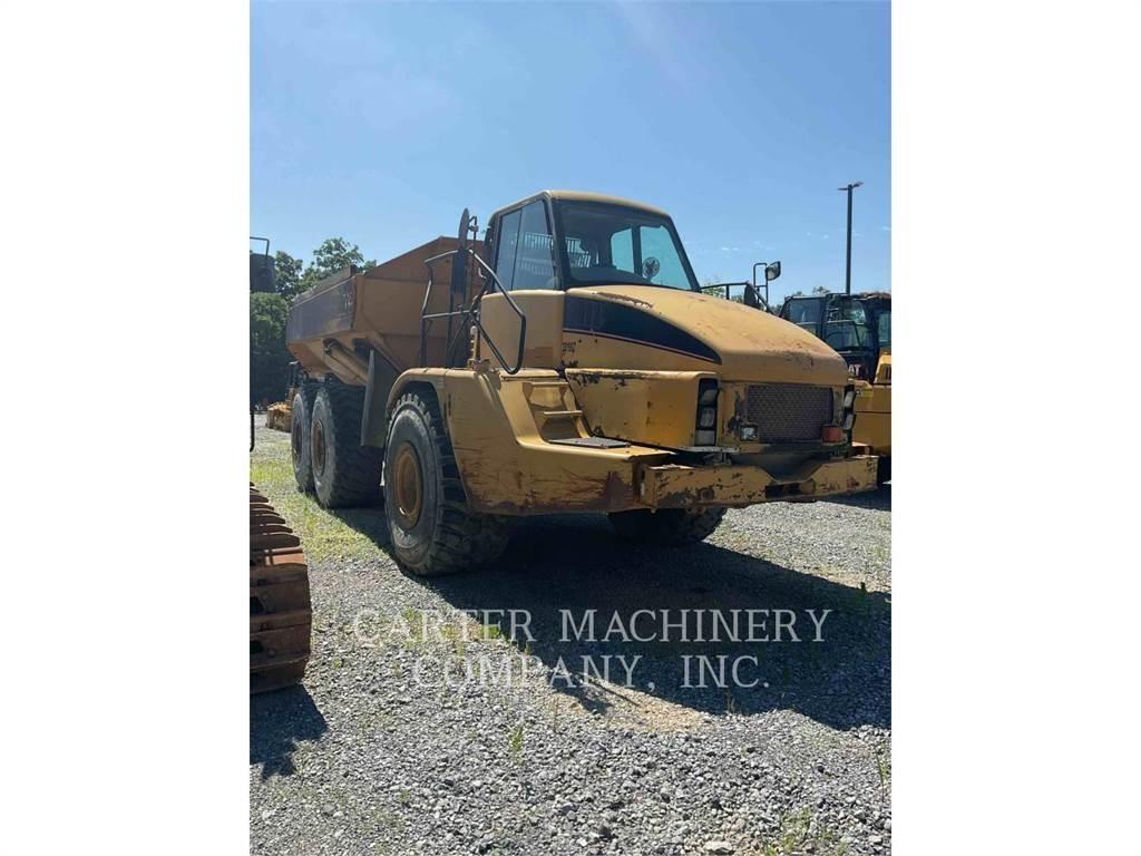 CAT 740 Dumper - Knickgelenk