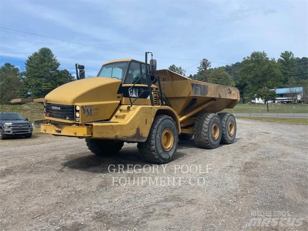 CAT 740 Dumper - Knickgelenk