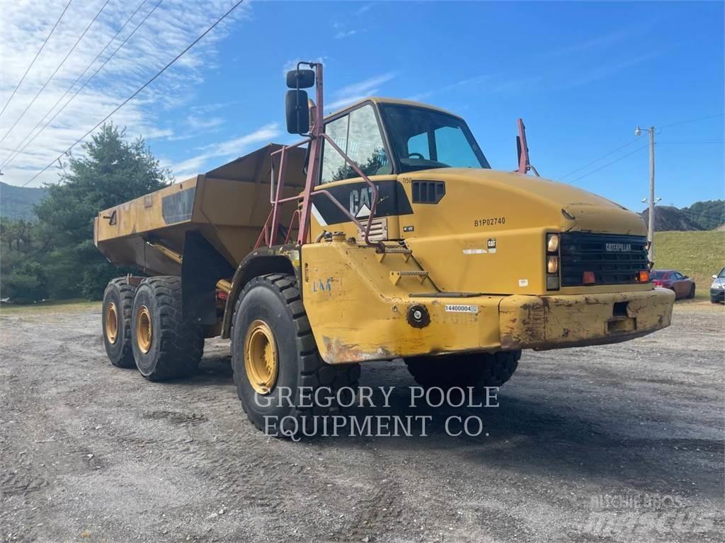 CAT 740 Dumper - Knickgelenk