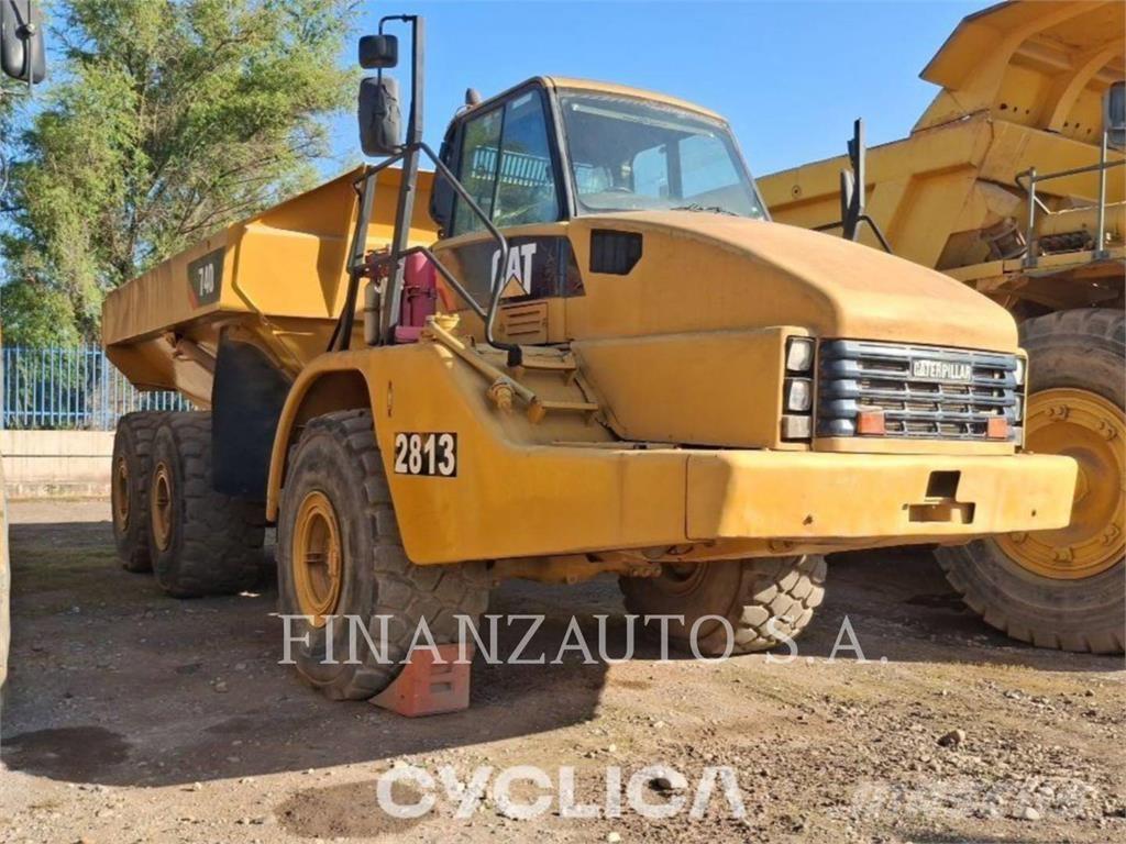 CAT 740 Dumper - Knickgelenk
