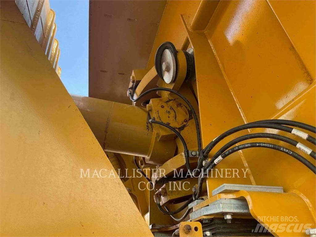 CAT 740 EJECTOR Dumper - Knickgelenk