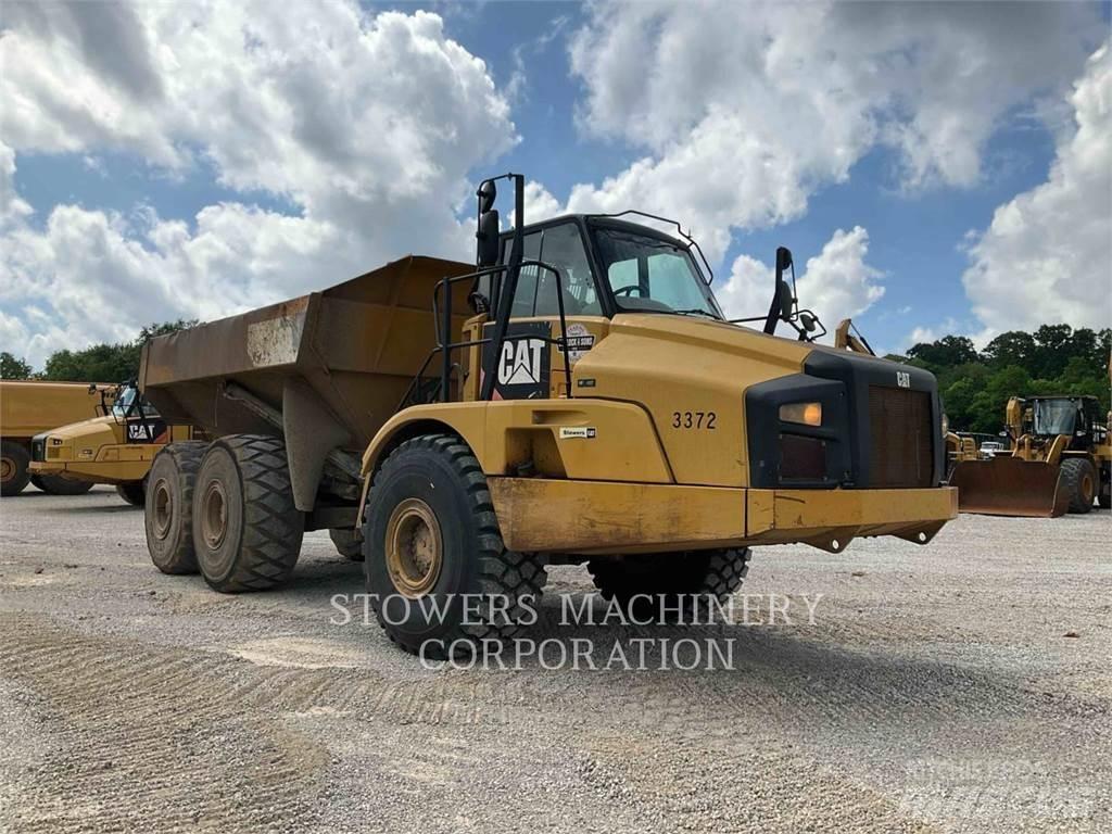 CAT 740B Dumper - Knickgelenk
