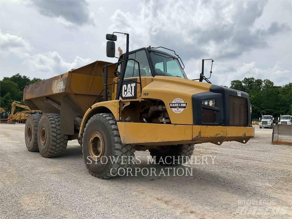 CAT 740B Dumper - Knickgelenk