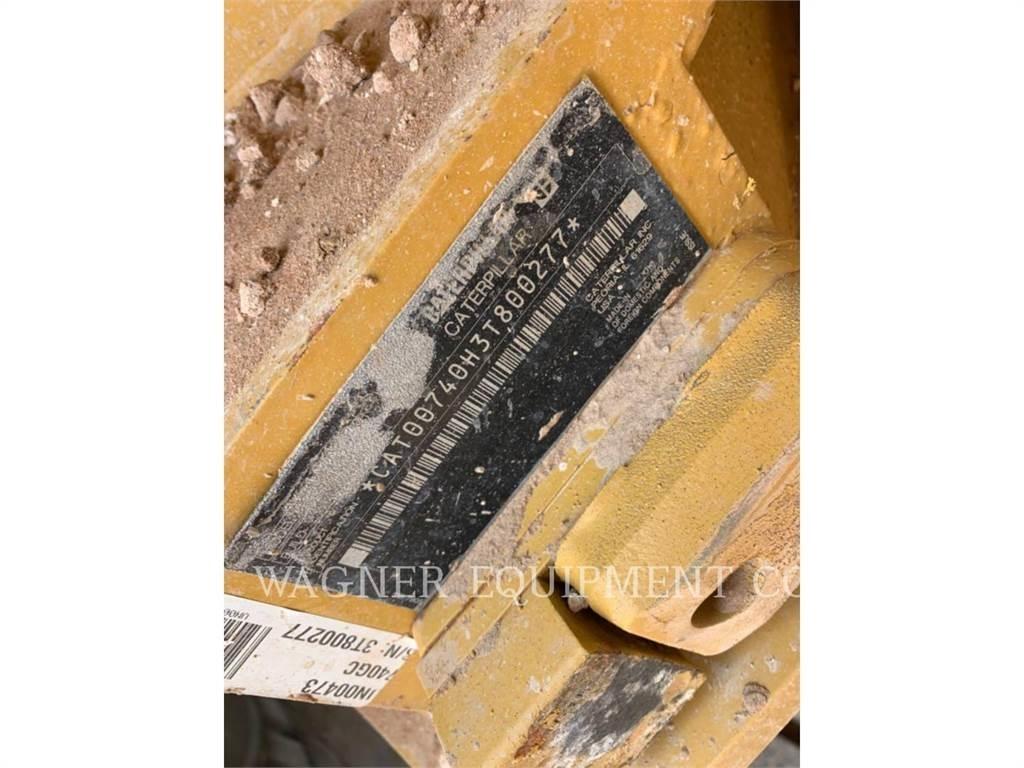 CAT 740GC Dumper - Knickgelenk