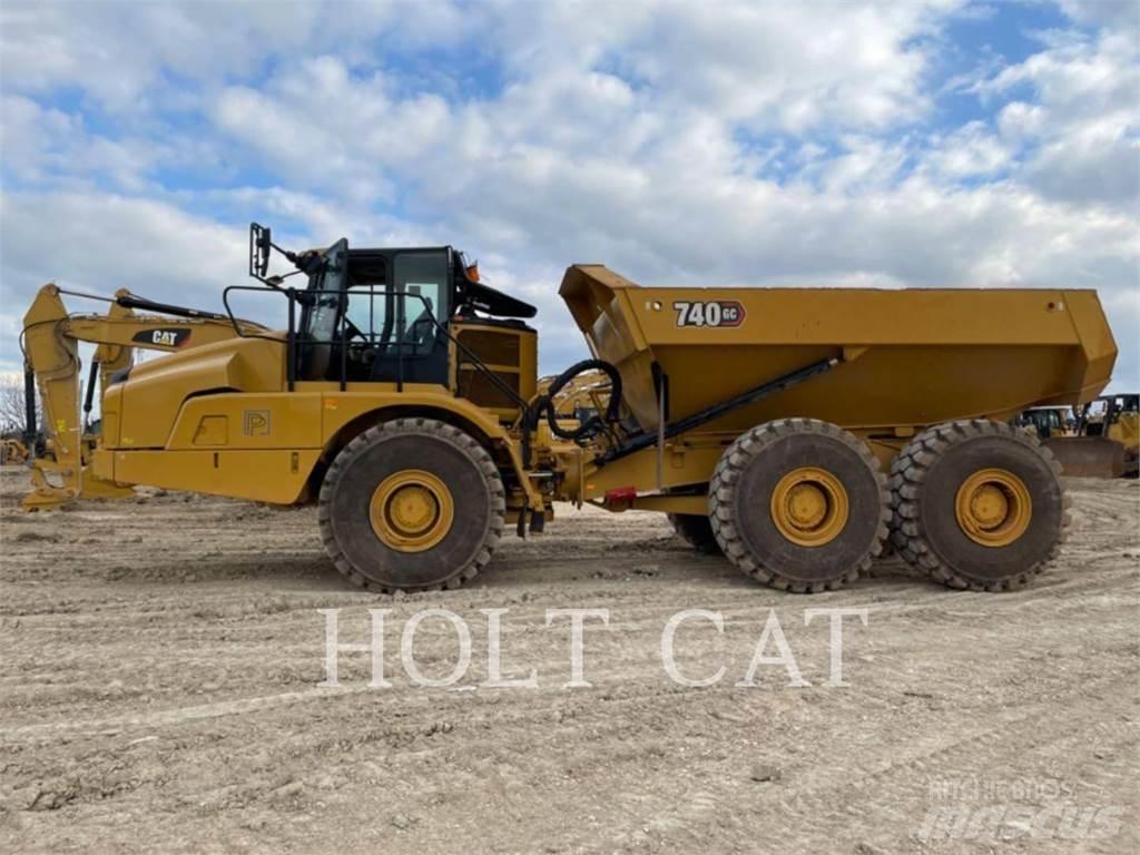 CAT 740GC Dumper - Knickgelenk