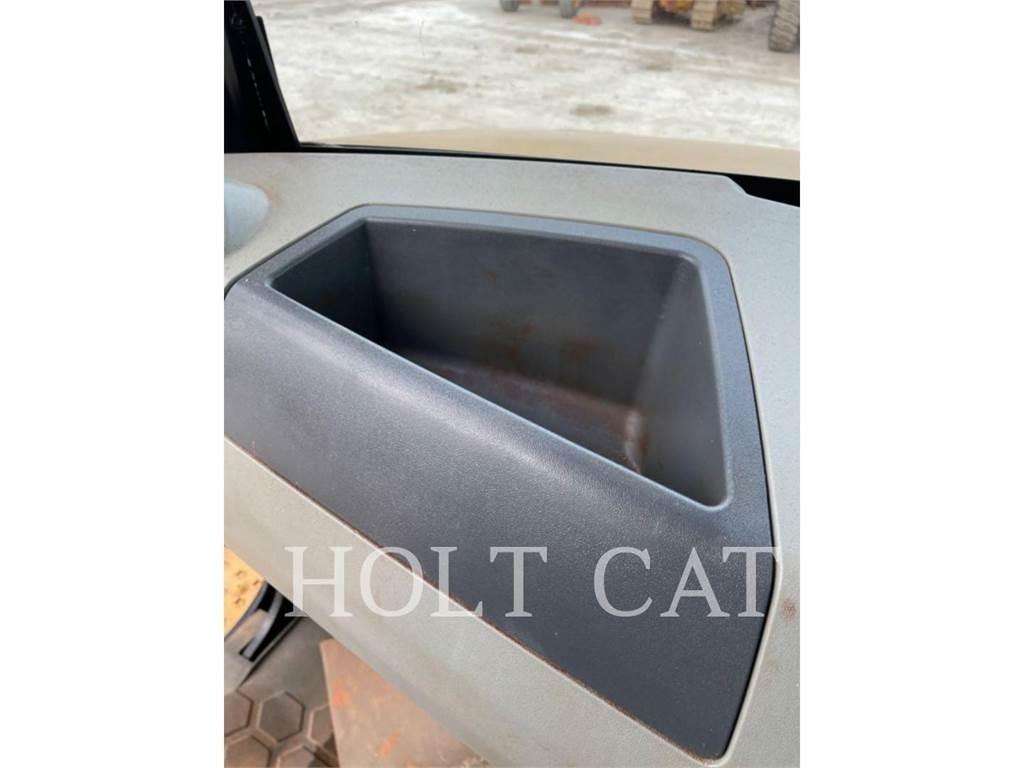 CAT 740GC Dumper - Knickgelenk
