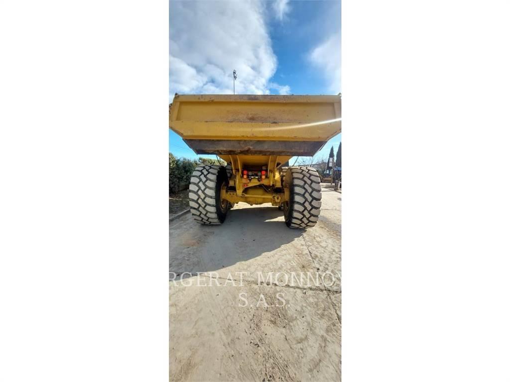 CAT 740GC Dumper - Knickgelenk