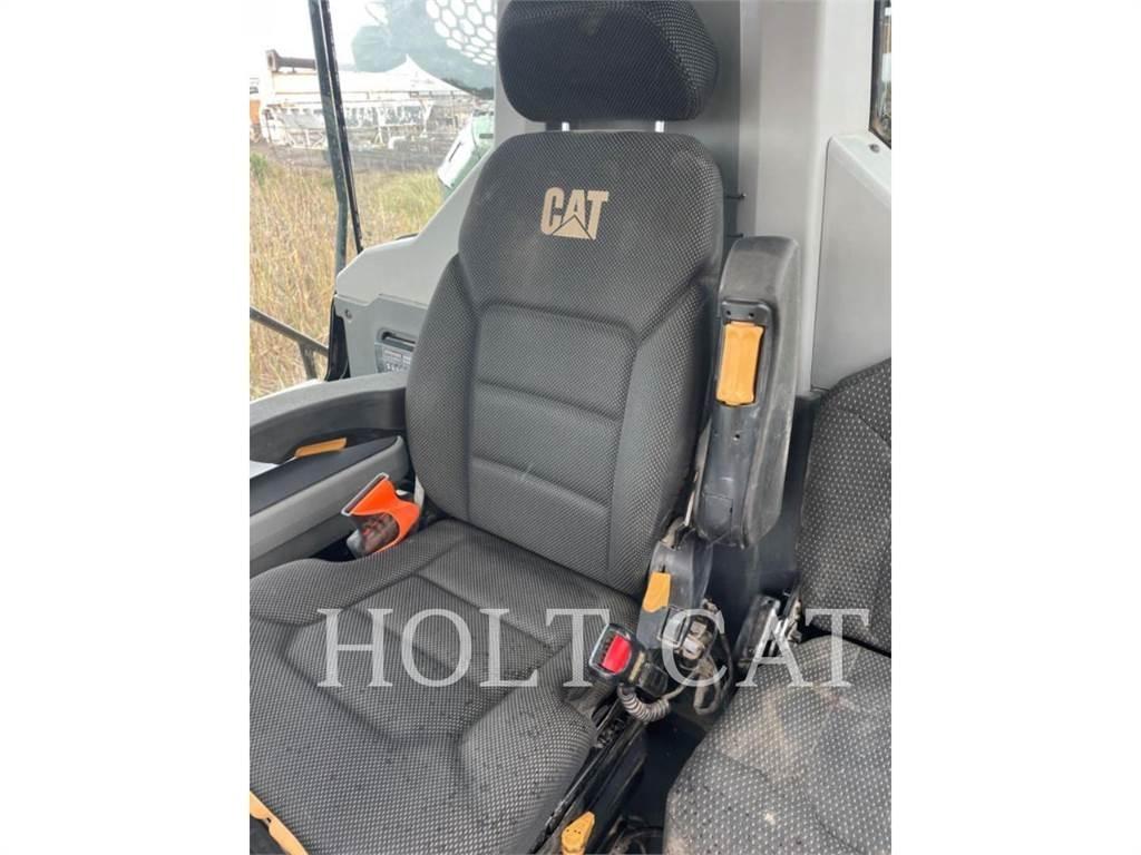 CAT 740GC Dumper - Knickgelenk