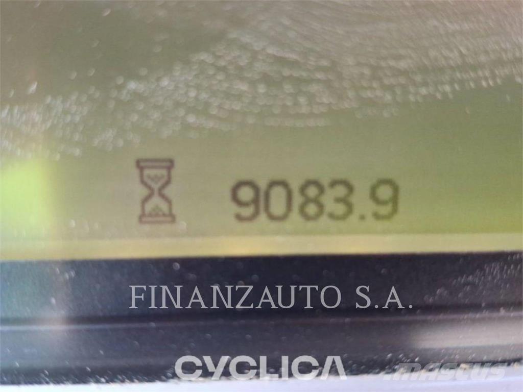 CAT 740GC Dumper - Knickgelenk