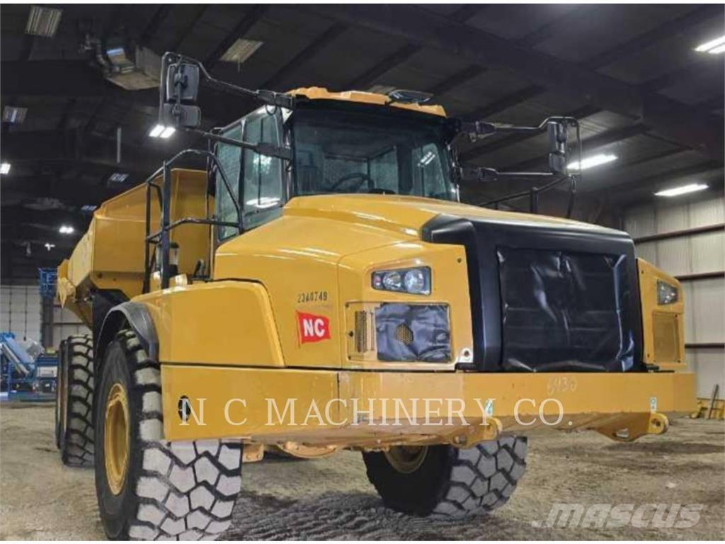 CAT 745 Dumper - Knickgelenk